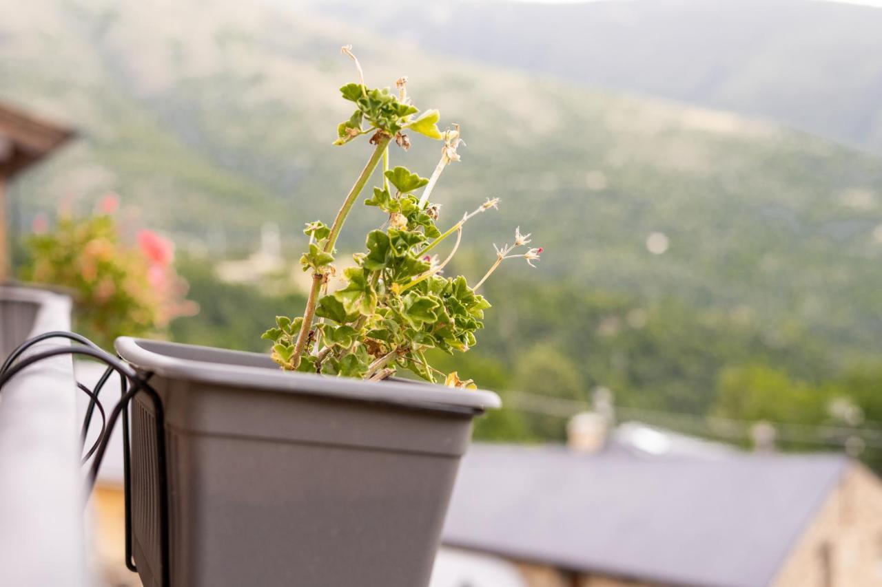 Casa Rural El Tiro De Neva Zewnętrze zdjęcie